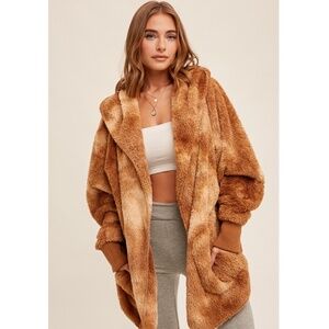 "The Alma” Carmel Tie Dye Oversized Plush Hoodie with Pockets